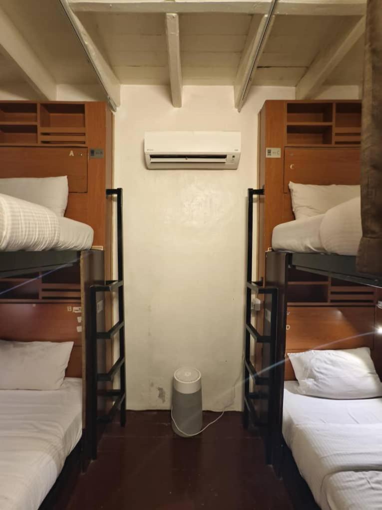 Red Inn Court George Town  Kültér fotó