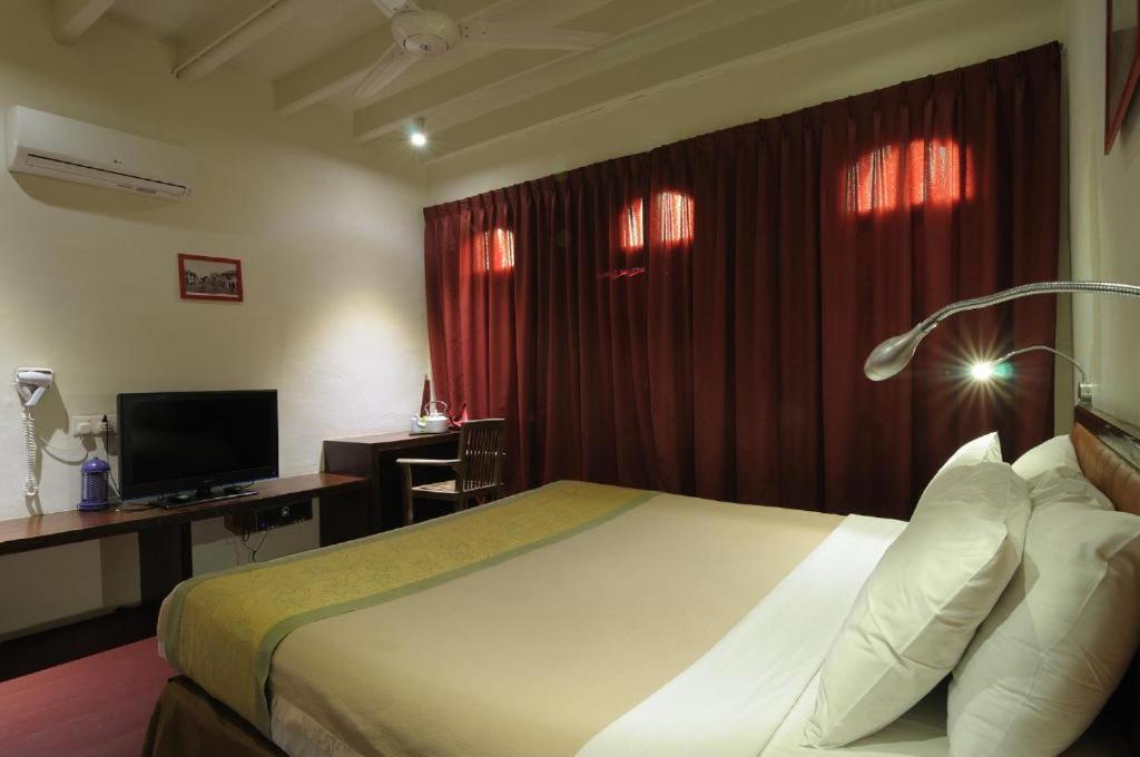 Red Inn Court George Town  Kültér fotó