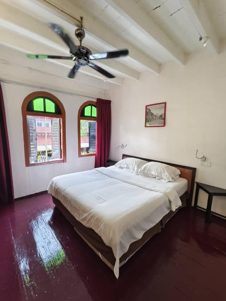 Red Inn Court George Town  Kültér fotó