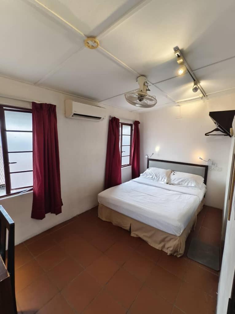 Red Inn Court George Town  Kültér fotó