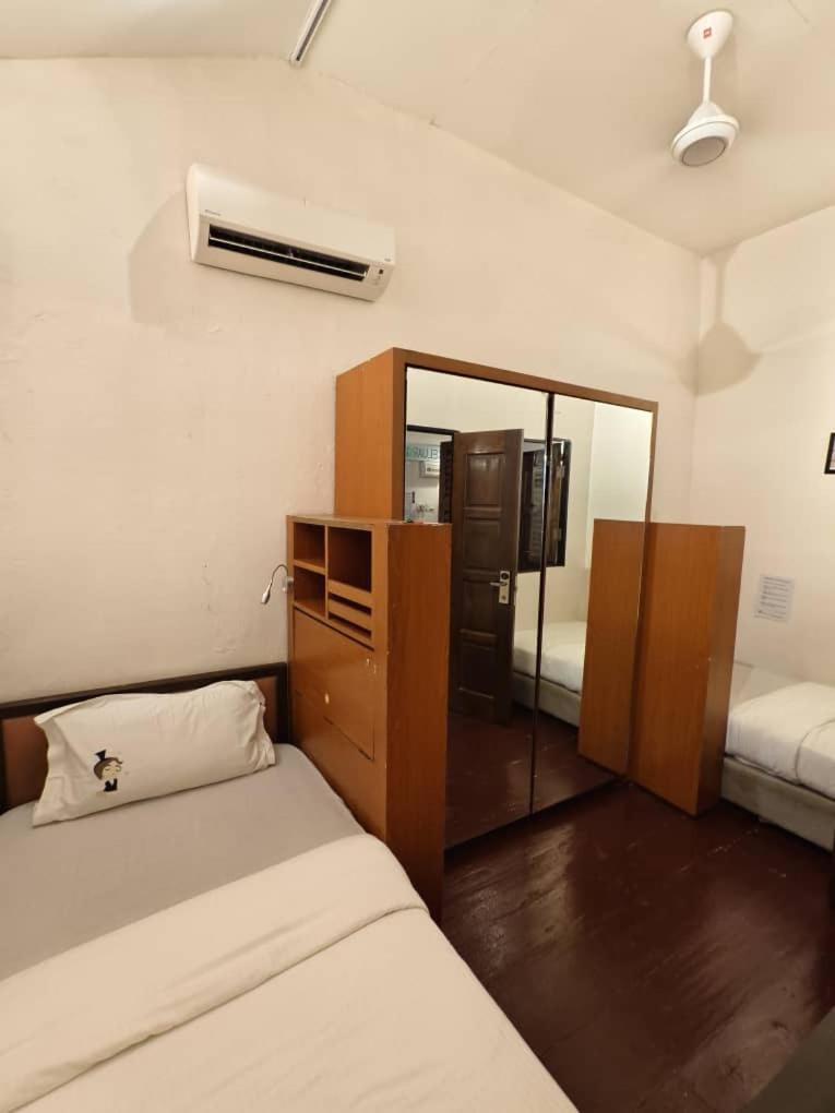 Red Inn Court George Town  Kültér fotó